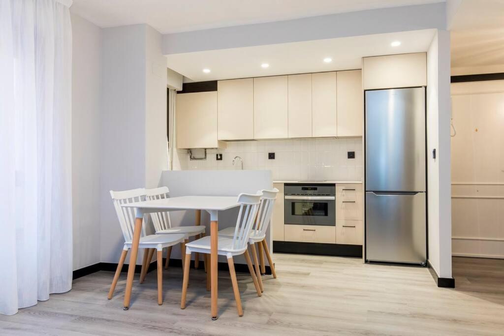 Castrillo 4 Apartamento Acogedor Zaragoza Exteriör bild