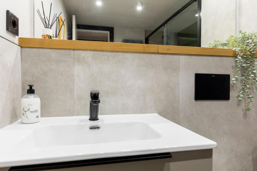 Castrillo 4 Apartamento Acogedor Zaragoza Exteriör bild